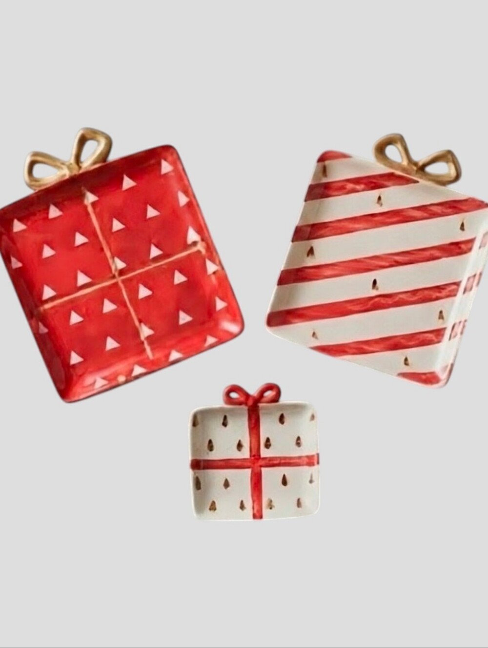 NEW Holiday Stuff Gift Box Decorative Plate Set